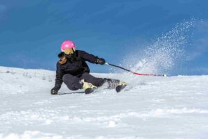 skiing-mountains-scaled